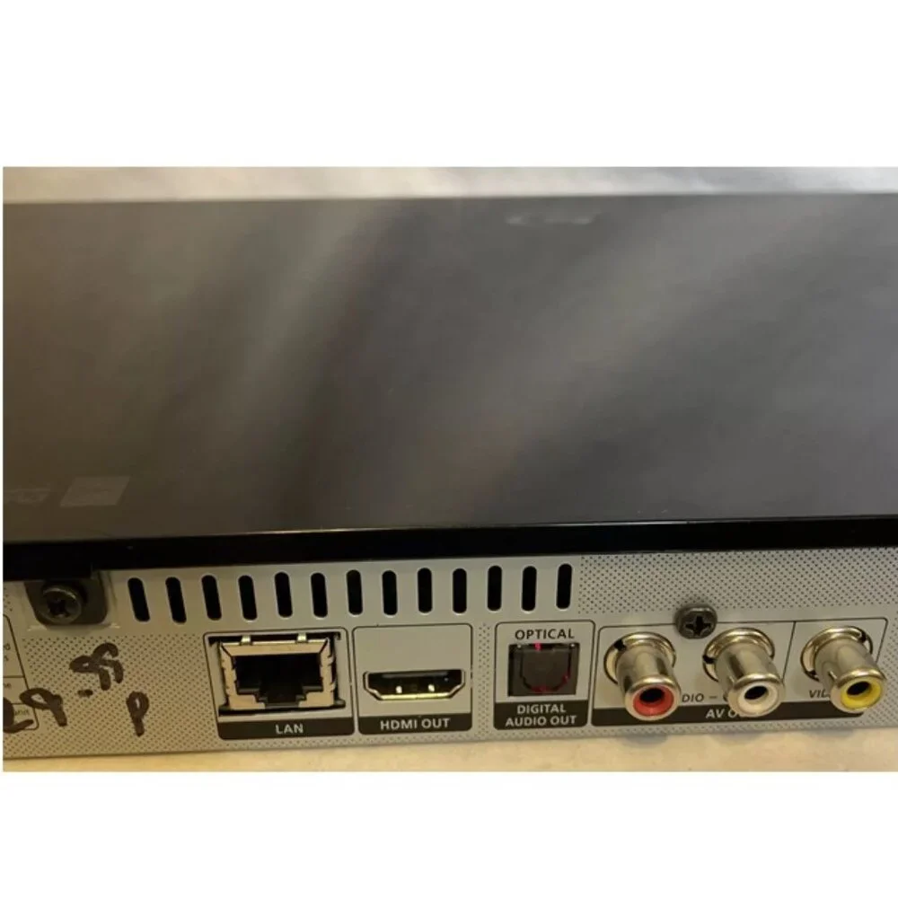 Samsung DVD BluRay Player Model BD-D5700 No Remote! DVD
